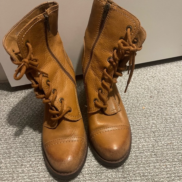 Leather Heeled Lace-up Booties - Picture 2 of 5